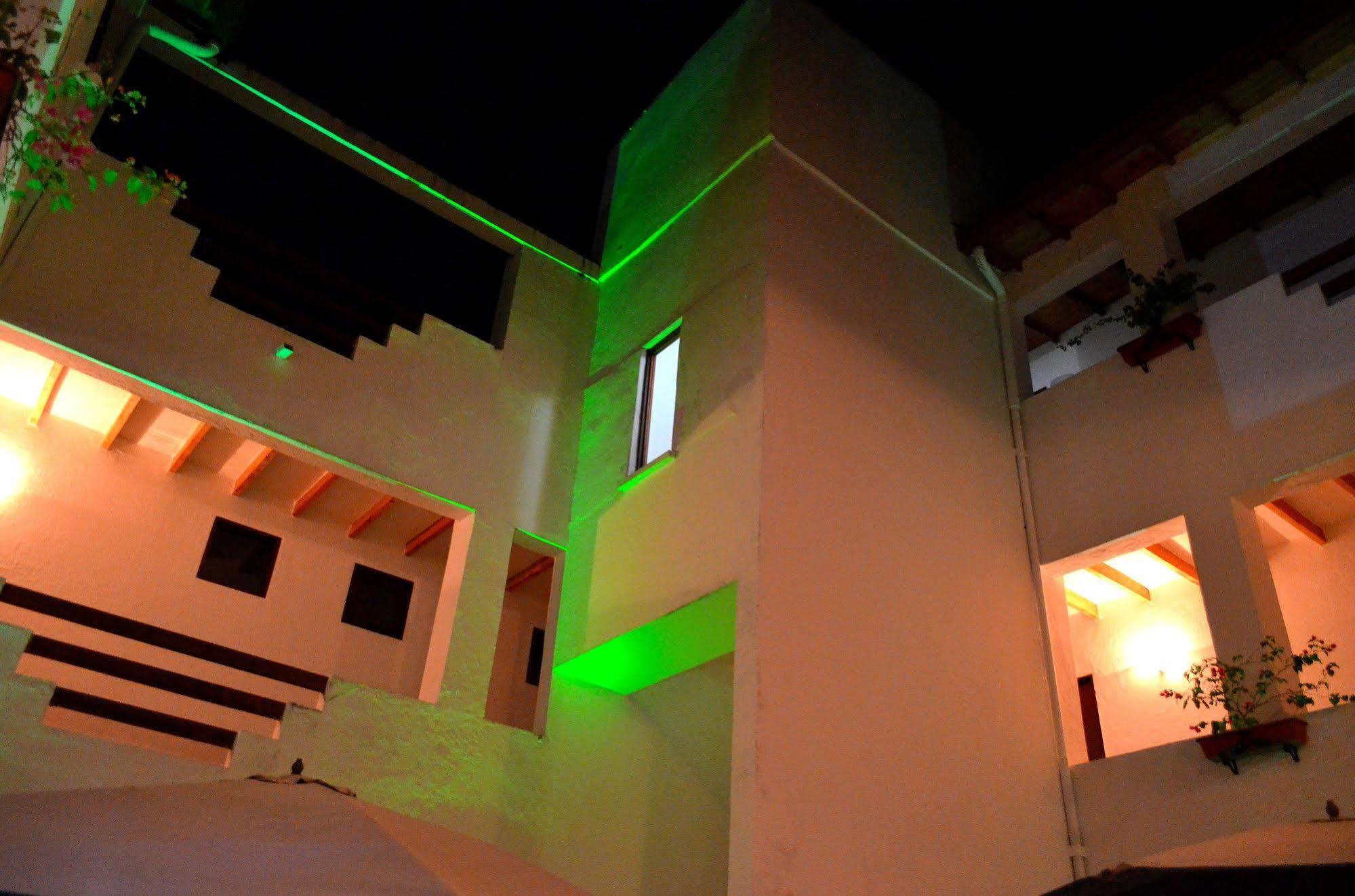 Hotel Aldea Plaza Doradal Exterior foto
